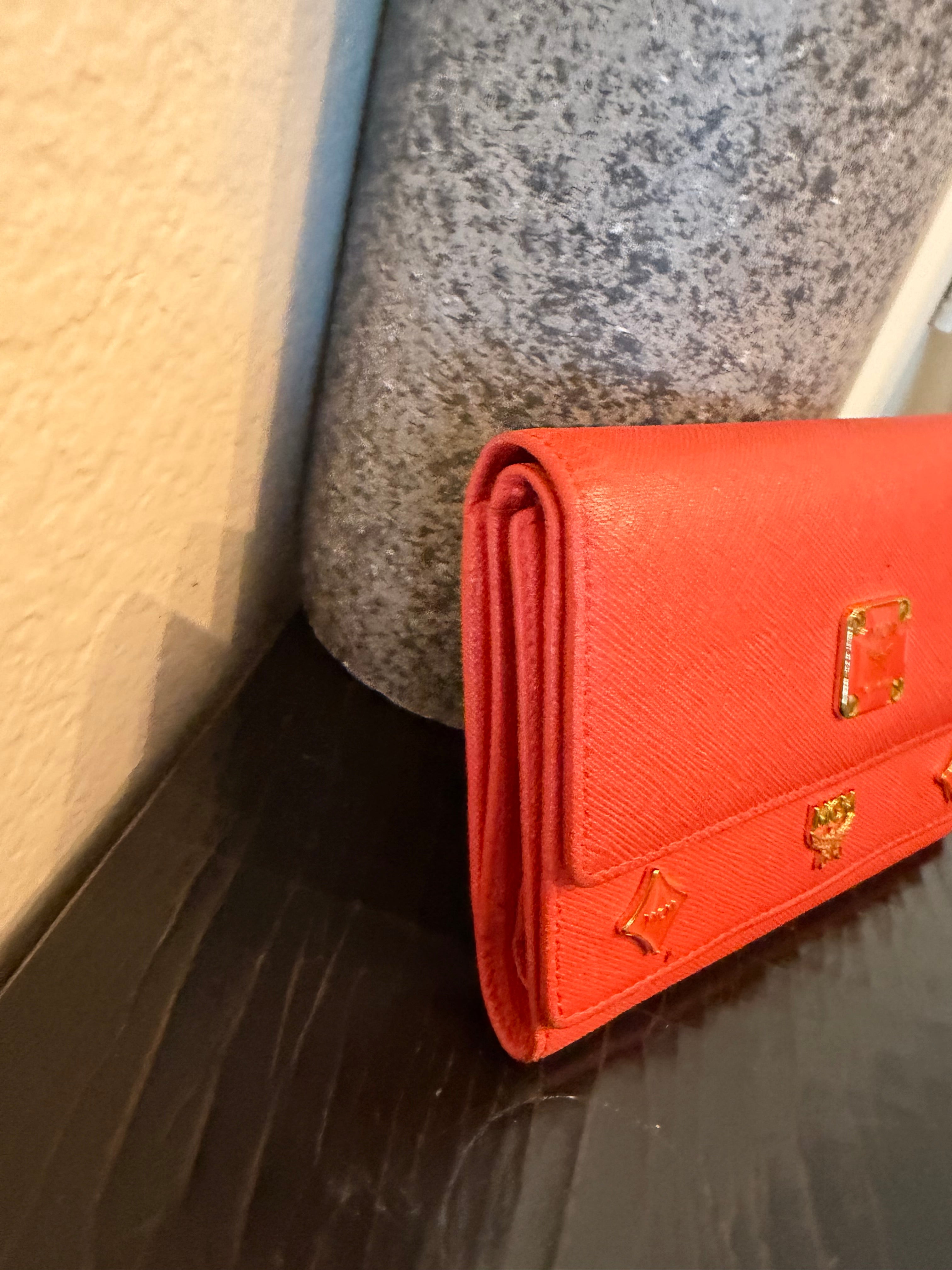 MCM Compact Wallet Coral