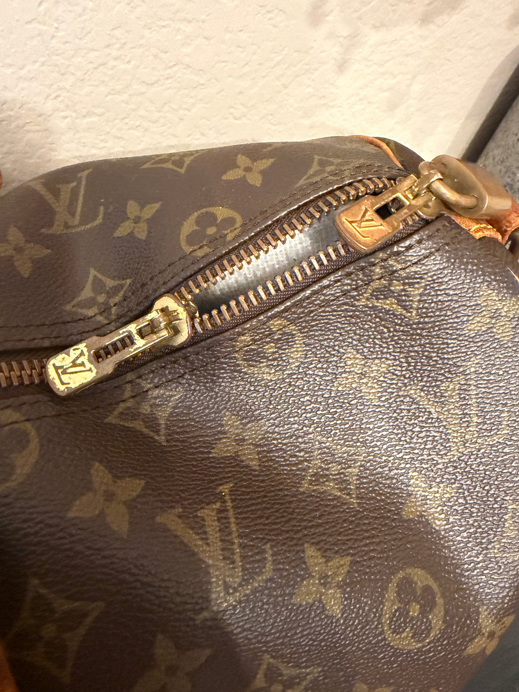Louis Vuitton Keepall 45 with Strap