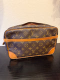 Louis Vuitton Comprigne 28