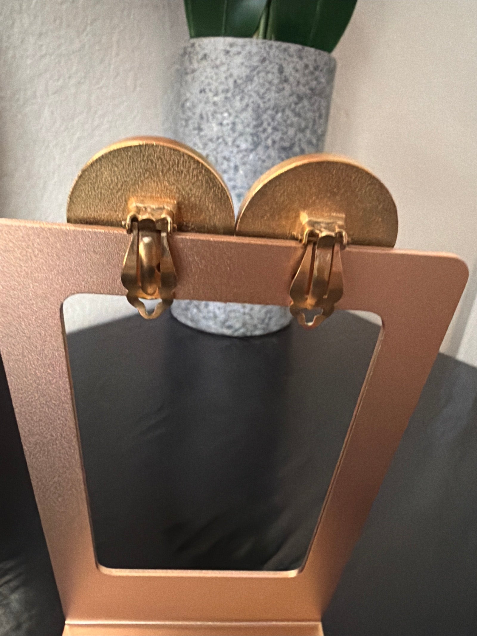 Chanel Red Gold Clip on earrings