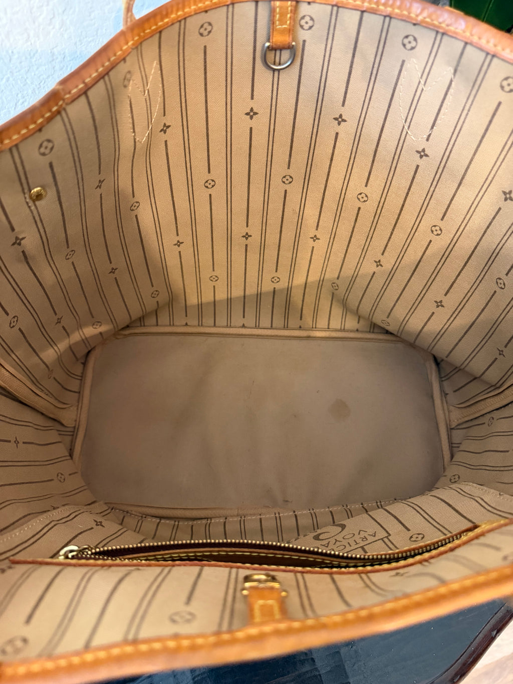 Louis Vuitton Neverfull MM Monogram