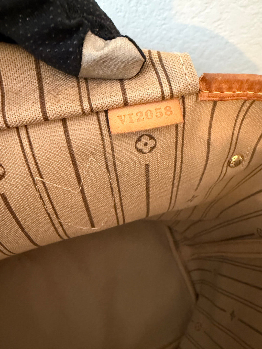 Louis Vuitton Neverfull MM Monogram