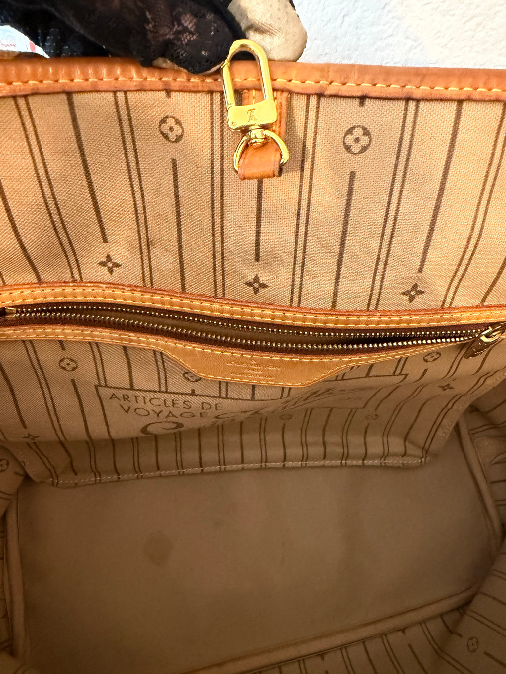 Louis Vuitton Neverfull MM Monogram